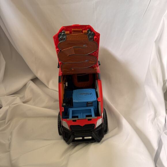 Micro Machines SVC Red Super Van City Transforming Playset Hasbro 2020 - Picture 7 of 10